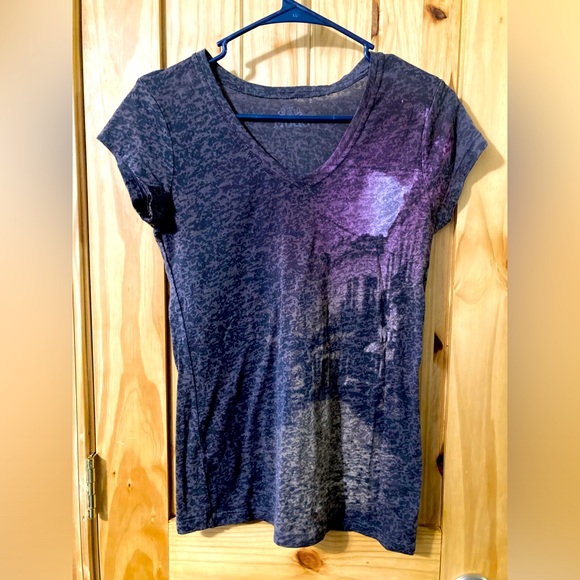Mudd girls size L lightweight abstract print t-shirt in shades of purple - Picture 1 of 4